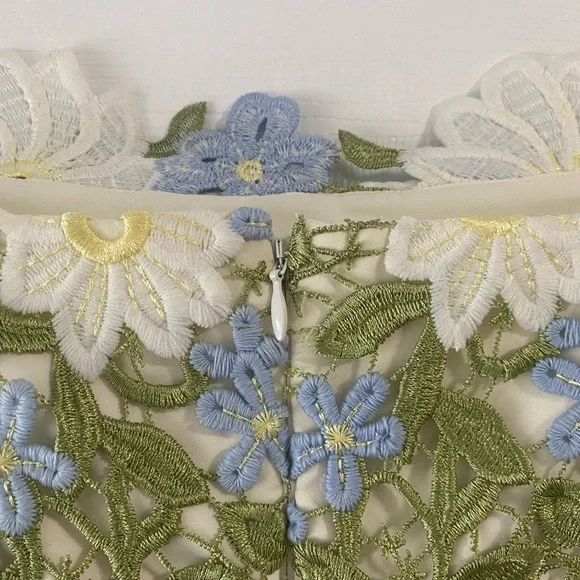 Mestiza New York Floral Lace Scolloped Cataleya Mini Formal Summer Dress - Picture 11 of 14